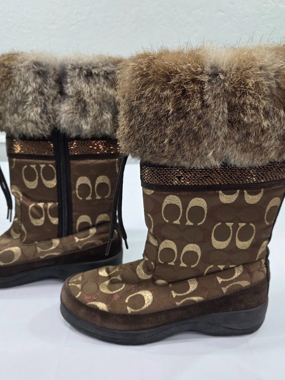 Coach Lizzie Signature Fur Trim Winter Boots Womens 8M Brown Gold A7048